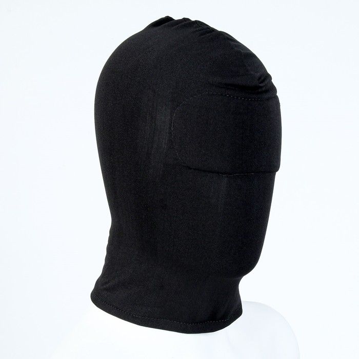 Черная сплошная маска-шлем.