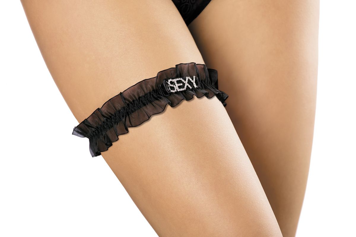 Подвязка на ногу из вуали с ювелирной брошкой «SEXY».