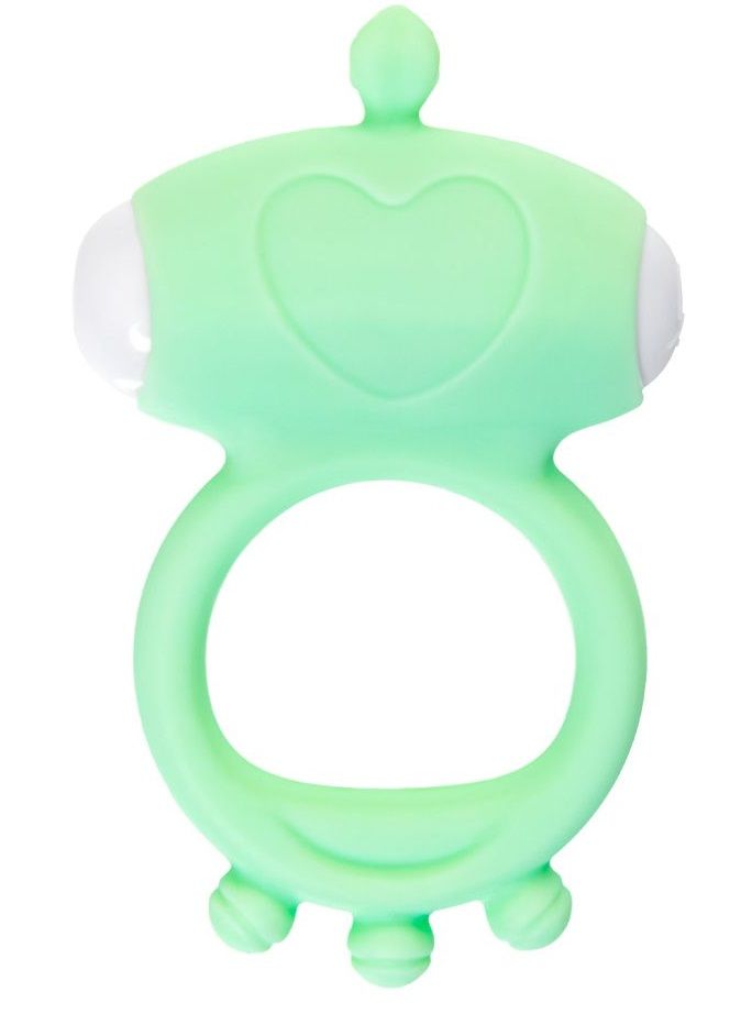 Эрекционное кольцо Fowd от А-Toys подарит яркие ощущения и совместное удовольствие от секса. Небольшой размер, эластичность, плотная посадка позволят усилить эрекцию и увеличить продолжительность полового акта. Съемная вибропуля расположена в верхней части игрушки дает возможность использовать кольцо как в режиме вибрации, так и без нее.   Внутренний диаметр - 2,6 см.