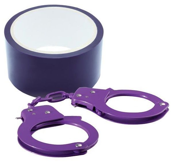 Набор для фиксации BONDX METAL CUFFS AND RIBBON: фиолетовые наручники из листового материала и липкая лента из ПВХ. Ключики в комплекте. Длина ленты - 18 м., ширина - 4,8 см.