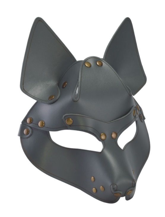 Брутальная объемная маска WOLF - это незаменимый аксессуар для ценителей властных БДСМ игр, тематических вечеринок и фотосессий. Изготовлена маска из натуральной толстой кожи серого цвета с применением никелированной фурнитуры. Размер маски универсальный, благодаря резинке и пряжке-регулятору.