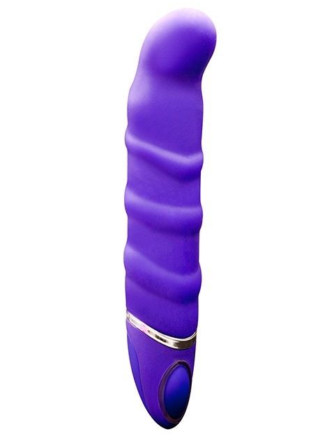 Фиолетовый перезаряжаемый вибратор с ребрышками PROVIBE. Имеет загнутую головку для лучшей G-стимуляции, а также 10 режимов вибрации.