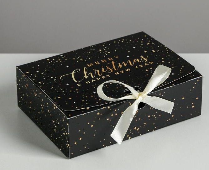 Складная подарочная коробка «Сказочного нового года» для упаковки подарков. Размеры - 16,5 х 12,5 х 5 см.
