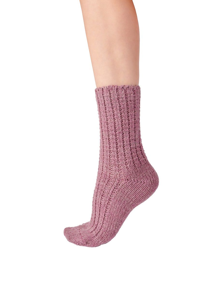 Теплые женские вязанные носки для дома.