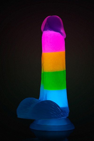 Яркий люминесцентный фаллоимитатор Rainbow Rave. С присоской в основании. Рабочая длина - 12 см.