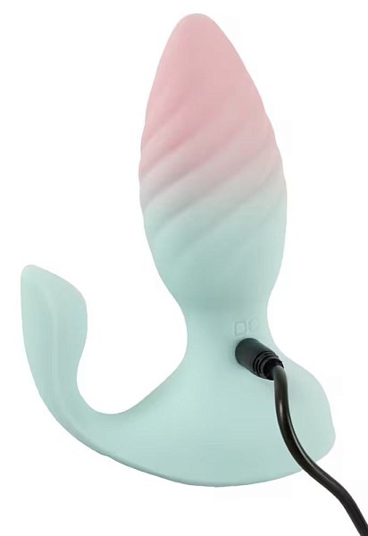 Анальная пробка с вибрацией, с гибким внешним стимулятором. Практичный пульт дистанционного управления (радиус действия 10 м). Кристалл в основании. 2 тихих, мощных мотора. 10 режимов вибрации. Шелковистый мягкий силикон. Перезаряжаемый - в комплекте USB-кабель для зарядки. Рабочая длина - 8,5 см.