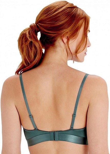 Бралетт с мягкой чашкой, на эластичном атласном поясе, полностью кружевной.