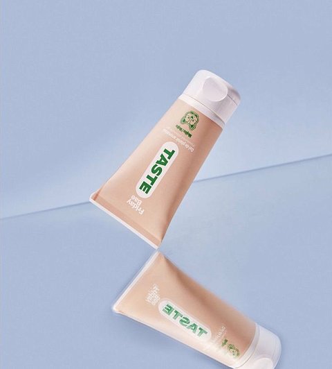 Гель-смазка Friday Bae Taste со вкусом Мохито предлагает здоровое, естественное и длительное скольжение для ваших игр в одиночку или с партнером. Этот ароматизированный лубрикант можно есть. Он подходит для приема внутрь в небольших количествах.  Со вкусом мохито, но без сахара. Смазка Friday Bae Taste на водной основе произведена во Франции и на 99,29% состоит из ингредиентов натурального происхождения.