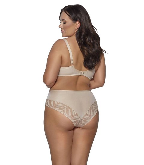 Бюстгальтер 2105 PU Yasemin выполнен на основе модели 1030 на косточках, чашки шитые, нижняя часть на тонком поролоне, внутренняя сторона прошита хлопковым трикотажем, внешняя часть из эластичного трикотажа, верхняя часть из эластичного кружева, продублированного сеткой для лучшего прилегания к груди (телесная в черном и телесном варианте). Пояс из плотной стабилизирующей сетки. Бретельки не отстёгиваются, регулируются по длине, на спине застёжка - удлинитель на 2 и 3 крючка, фурнитура металлическая цвета меди.  У бюстгальтеров/купальных лифов AVA довольно тугой пояс, который адаптируется под тело после нескольких дней носки или одной-двух стирок. Рекомендуем использовать удлинитель пояса бюстгальтера на первое время либо выбирать следующий за «своим» размер, с поясом длиннее.