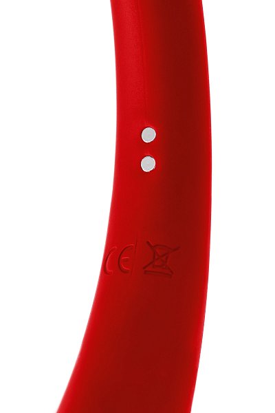 Если вы хотите привнести в свою интимную жизнь больше разнообразия, двусторонний вибратор из серии Black&Red станет вашим незаменимым спутником. Этот стильный и мощный аксессуар ярко красного цвета, оснащенный двумя моторами, идеально подходит для экспериментов как в соло-играх, так и в паре. Уникальная конструкция позволяет использовать его для различных видов стимуляции: вагинальной и анальной, а также для воздействия на точку G или точку Р. <br><br>  Гладкий ствол с широкой головкой (диаметр 4 см) — идеально подходит для глубокого и чувственного проникновения, даря насыщенные вибрации. Анальная цепочка из 4 шариков с ребристой поверхностью (диаметр от 2,3 до 3,5 см) — создаёт волнующую стимуляцию чувствительных зон, постепенно увеличивая интенсивность ощущений. Заканчивается каплевидным наконечником для более легкого введения.<br><br>  Оба конца этого вибратора оборудованы мощными моторами, которые предлагают 10 режимов вибрации, позволяя выбрать оптимальный уровень наслаждения для каждого момента. Водонепроницаемость по стандарту IPX6 даёт возможность использовать его даже в воде, превращая каждое мгновение в настоящую феерию удовольствия. Заряжается с помощью магнитного порта USB-кабеля. <br><br>  Включается и управляется двумя кнопками. Первая кнопка – включение. Вторая кнопка переключает режимы вибрации. Изготовленный из высококачественного силикона с нежным silk-покрытием и дополненный стильной хромированной вставкой, вибратор Black&Red не только безопасен и приятен на ощупь, но и радует своим элегантным внешним видом. Откройте мир новых ощущений с двусторонним вибратором Black&Red.