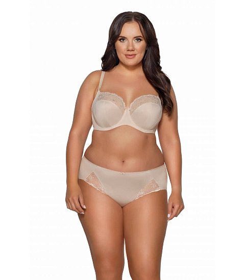 Трусики-слипы со средней линией талии Camellia: спинка из эластичного трикотажного полотна и сетки, сложенной вдвое, спереди из трикотажного полотна, проймы ног украшены кружевом. Ластовица проложена 100% хлопком.