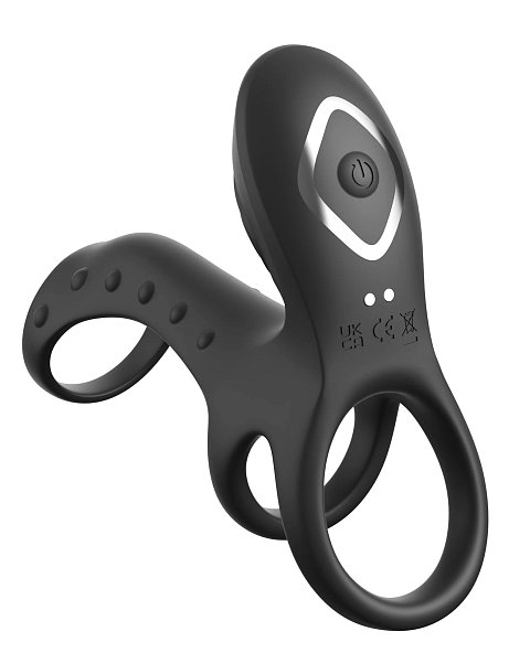 Откройте максимум удовольствия для двоих с Ultimate Couples Cage  — премиальной насадкой с двумя моторами, созданной, чтобы разжечь страсть с каждого ракурса — особенно для неё.  В сердце этого устройства — двойная клиторальная стимуляция, которая сочетает внутренние и внешние вибрации. Пока вы двигаетесь, она ощущает глубокие, проникающие волны внутри, а текстурированный внешний стимулятор нежно и точно массирует клитор. Результат — тотальное удовольствие, охватывающее все чувствительные точки одновременно.  Управление простое и интуитивное: одна кнопка, 3 скорости и 7 уникальных режимов — для удовольствия под любое настроение. А благодаря водонепроницаемому корпусу наслаждаться можно где угодно — в спальне, душе или джакузи. Диаметр колец - 3,3, 3,3 и 3,8 см.
