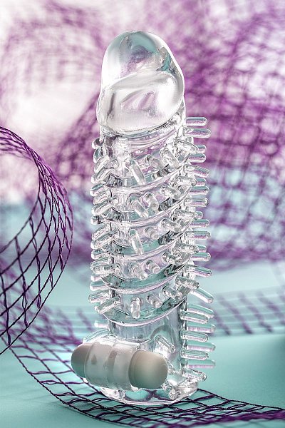 Теперь вы будете в себе уверены и почувствуете себя мужчиной, которым всегда хотели быть и удовлетворить своего партнера! Гарантированное и мгновенное увеличение пениса   без операций и таблеток! Больше удовольствия для вашего партнера и для вас. Превосходный, безопасный материал. Вибропуля в основании насадки обеспечивает дополнительную стимуляцию. Подходит для всех! Эластичная насадка отлично растягивается.