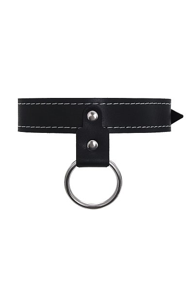 Узкий однослойный кожаный ошейник производства Pecado BDSM с металлическим поводком может стать отличным дополнением в БДСМ-образ. Ошейник может выполнять не только свою первичную функцию — без поводка аксессуар послужит своеобразным украшением и добавит пикантности в образ. Поводок в виде цепочки имеет ручку-петельку для удобства хозяина и крепится надежным стальным карабином к кольцу на ошейнике. Легко отстегивается и превращает ошейник в чокер, который легко вписать в любой образ. К металлическому кольцу также можно присоединить и другие аксессуары при помощи карабинов. Благодаря универсальному размеру ошейник может использоваться как женщинами, так и мужчинами – размер легко регулируется с помощью металлической пряжки, органично вписывающейся в общий стиль. Длина ошейника - 38 см, ширина - 3 см.<br> Длина поводка - 80 см.