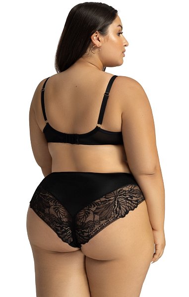 Бюстгальтер 2145 PU Harmony выполнен на косточках, чашки шитые, нижняя часть на тонком поролоне телесного цвета, внутри проложена хлопковым трикотажем, верхняя часть чашки из телесной сетки, внешняя сторона чашек из черного кружева. Бретельки не отстёгиваются, регулируются по длине, фурнитура цвета желтого золота, пояс из эластичного сетчатого полотна. На спине застёжка на удлинитель, количество крючков в ряду застёжки увеличивается пропорционально размеру бюстгальтера от 2 до 3.  У бюстгальтеров/купальных лифов AVA довольно тугой пояс, который адаптируется под тело после нескольких дней носки или одной-двух стирок. Рекомендуем использовать удлинитель пояса бюстгальтера на первое время либо выбирать следующий за «своим» размер, с поясом длиннее.