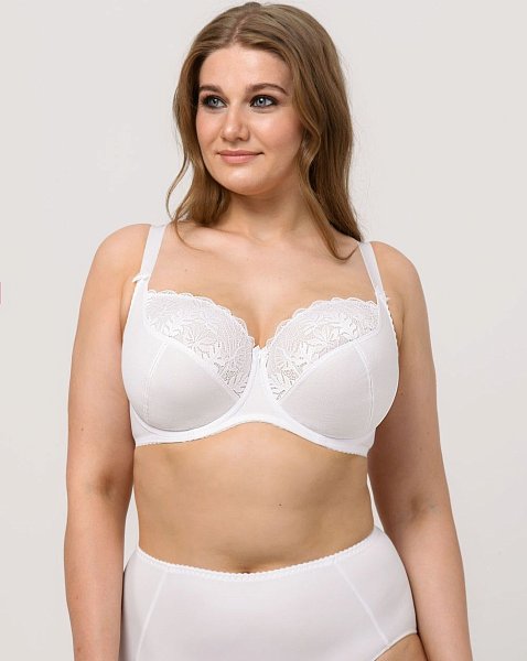 Бюстгальтер на каркасах с мягкой чашкой. Чашки овальной формы с диагональным членением создают округлую наполненную форму, эффектно приподымая грудь. Широкий стан плотно облегает тело, снимает нагрузку с плечевого пояса и обеспечивает стабильную комфортную посадку бюстгальтера на фигуре.