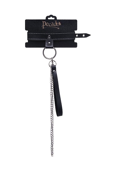 Узкий однослойный кожаный ошейник производства Pecado BDSM с металлическим поводком может стать отличным дополнением в БДСМ-образ. Ошейник может выполнять не только свою первичную функцию — без поводка аксессуар послужит своеобразным украшением и добавит пикантности в образ. Поводок в виде цепочки имеет ручку-петельку для удобства хозяина и крепится надежным стальным карабином к кольцу на ошейнике. Легко отстегивается и превращает ошейник в чокер, который легко вписать в любой образ. К металлическому кольцу также можно присоединить и другие аксессуары при помощи карабинов. Благодаря универсальному размеру ошейник может использоваться как женщинами, так и мужчинами – размер легко регулируется с помощью металлической пряжки, органично вписывающейся в общий стиль. Длина ошейника - 38 см, ширина - 3 см.<br> Длина поводка - 80 см.