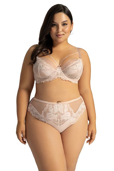 Бюстгальтер 2155 M Fiesta выполнен на основе модели 1824 в пудровом цвете shimmer, на косточках, чашки шитые, из тюля телесного цвета, верхняя часть чашки из тюля, сложенного вдвое, который становится практически незаметным на коже, чашки покрыты восхитительным, мерцающим серебристым, нежно-розовым кружевом, которое изящно смотрится на коже. В зоне декольте тонкие съемные бретели с подвижными металлическими декоративными элементами с кристаллами. Пояс из эластичного сетчатого полотна. Бретельки не отстёгиваются, регулируются по длине, на спине застёжка - удлинитель на 2 и 3 крючках, фурнитура металлическая. У бюстгальтеров/купальных лифов AVA довольно тугой пояс, который адаптируется под тело после нескольких дней носки или одной-двух стирок. Рекомендуем использовать удлинитель пояса бюстгальтера на первое время либо выбирать следующий за «своим» размер, с поясом длиннее.