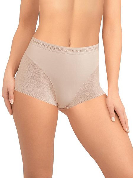 Трусы-слип с высокой линией талии. Передняя и задняя детали выполнены из микрофибры. Вырез бедра из цельнокройного кружева с сетчатой структурой. Широкая декоративная резинка, использованная для обработки талии, придает изделию ультрамодное звучание. Хлопковая ластовица. Упаковка - индивидуальная картонная коробочка.  Материал: 84% нейлон, 16% спандекс