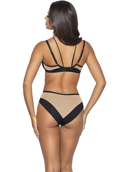 Бюстгальтер Leah выполнен на косточках, чашки шитые, нижняя часть чашки на тонком поролоне, внутренняя сторона проложена хлопком, внешняя сторона из микрофибры черного цвета, верхняя часть из телесной сетки. Бретельки бюста не отстёгиваются, регулируются по длине, пояс из микрофибры и телесного цвета сетки. На спине застёжка на удлинитель на 2 крючка. В зоне декольте несъемные черные декоративные полосы, идущие вверх по вырезу, обогащенные мягкими декоративными элементами, подсвеченными золотом, сзади переходят в тонкие бретели, дополнительно поддерживают бюст, регулируются по длине. Фурнитура металлическая цвета желтого золота.  У бюстгальтеров Novika довольно тугой пояс, который адаптируется под тело после нескольких дней носки или одной-двух стирок. Рекомендуем использовать удлинитель пояса бюстгальтера на первое время либо выбирать следующий за «своим» размер, с поясом длиннее.