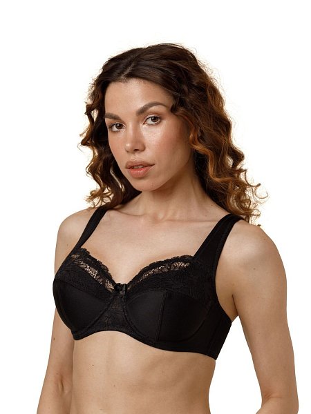 Бюстгальтер на каркасах с мягкой чашкой. Чашки имеют Т-образное членение, что позволяет придать груди правильную округлую форму. Широкий стан с боковыми упругими пластинами плотно облегает тело и обеспечивает стабильную комфортную посадку бюстгальтера на фигуре.